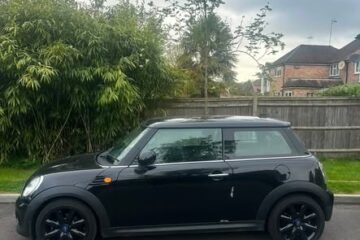 2011 MINI Cooper 1.6 Auto UK