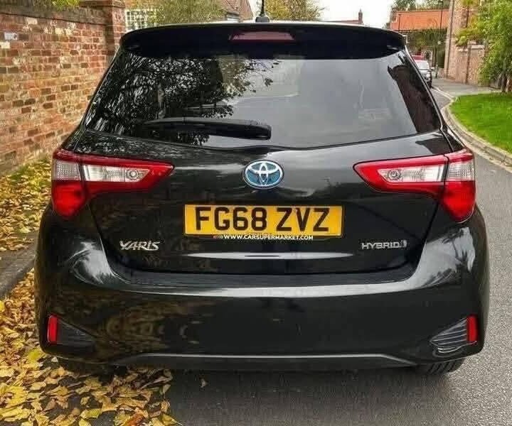 2018 Toyota Yaris Hybrid | Used Car for Sale UK